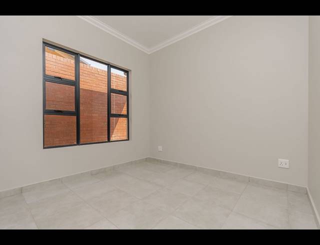 3 BEDROOM SIMPLEX FOR SALE IN SIX FOUNTAINS RESIDENTIAL ESTATE